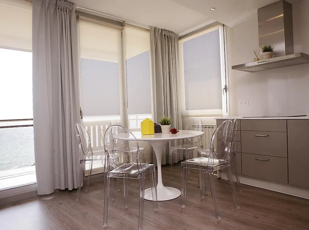 Great Sea-Side Barcelona Apartment Badalona