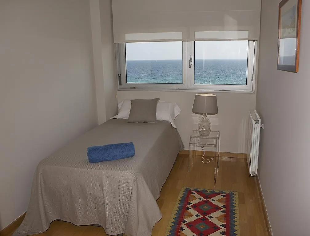 Great Sea-Side Barcelona Apartment Badalona